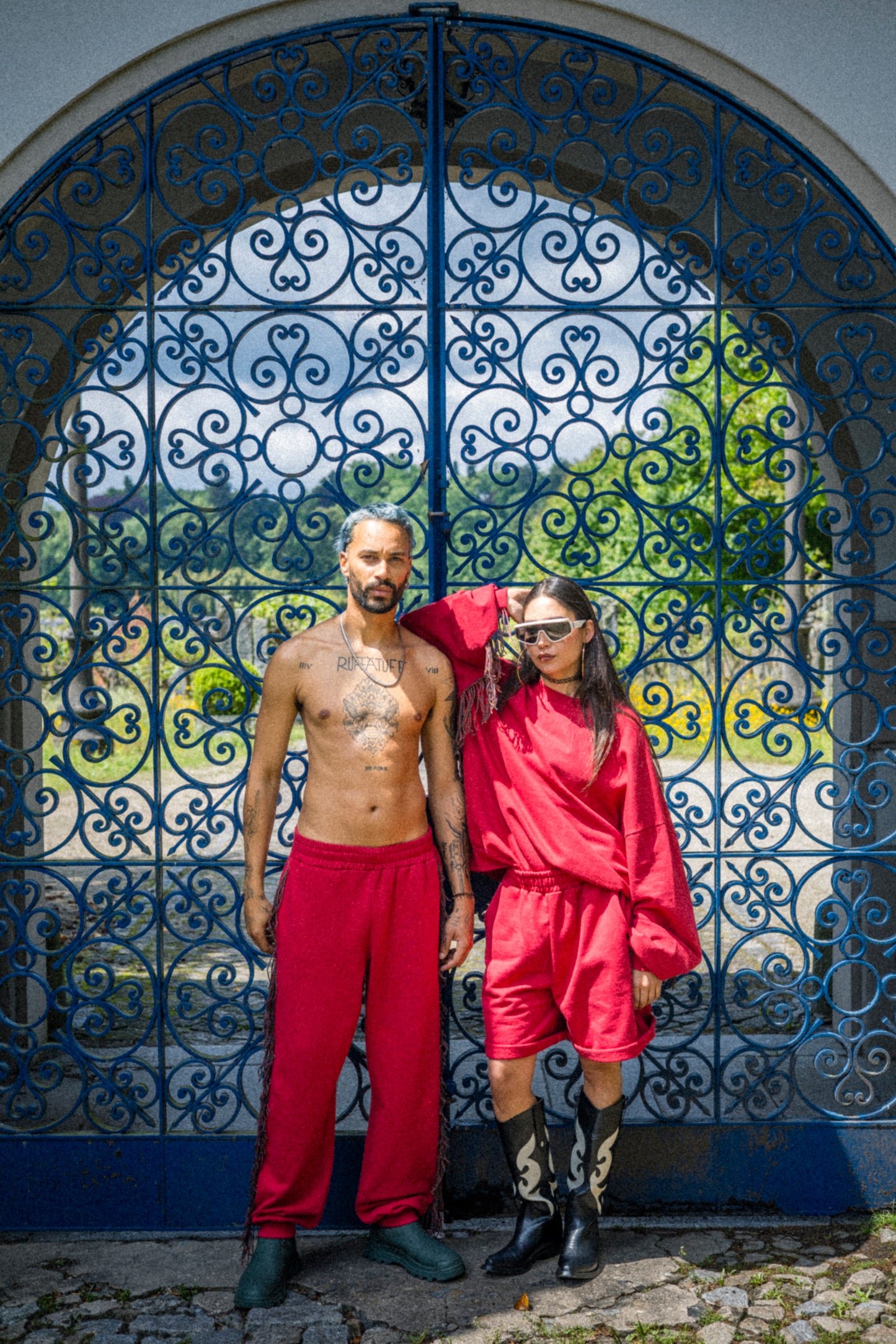 SERAPE JOGGERS BLOOD RED