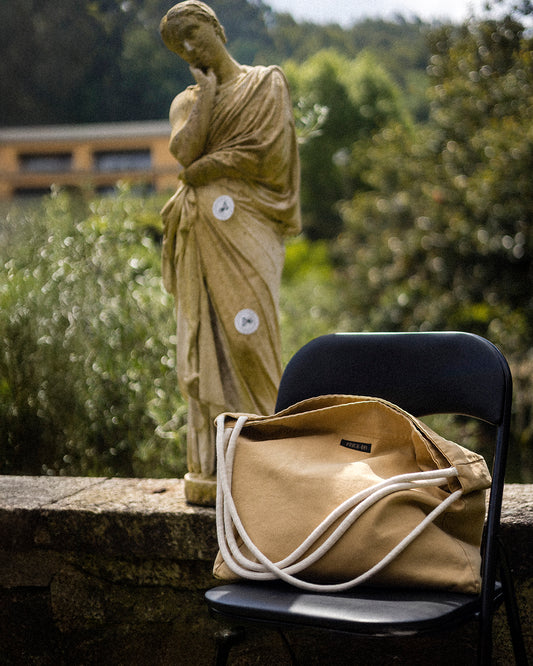 ARENA TOTE BAG